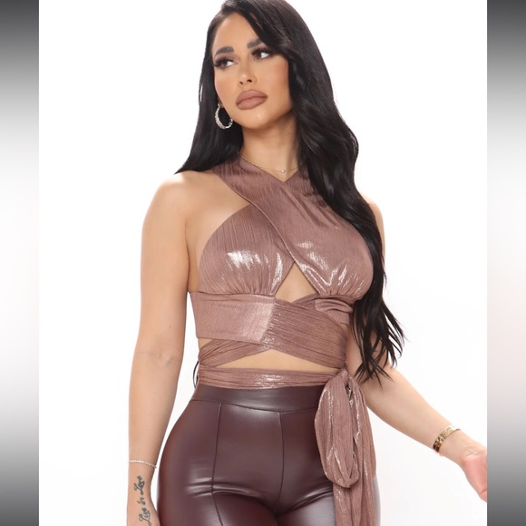 Brand new fashion nova top with tag. - Picture 1 of 4